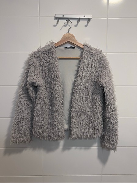 Gina Tricot fluffy grey cardigan