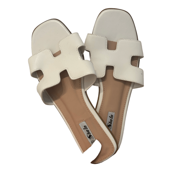 Hvide sandaler