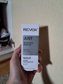 Salicylic acid peeling solution