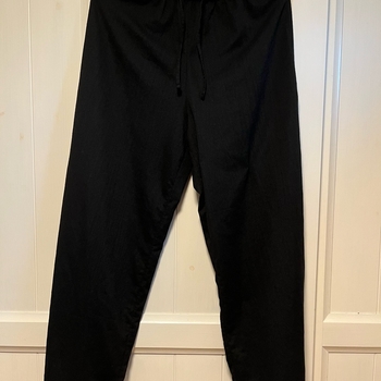 H&M mustat housut