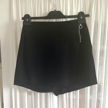 Skort