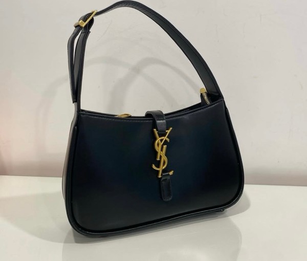 Black shoulder bag