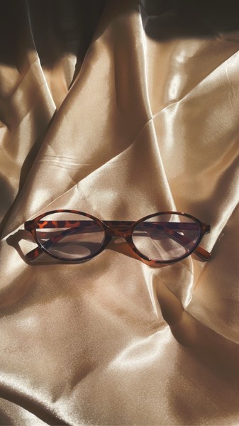 Tortoiseshell oval blue light glasses
