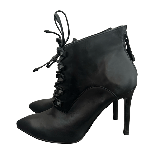 Guess boots