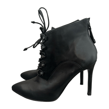 Guess boots