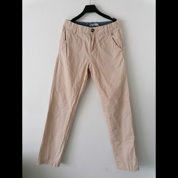 Chino-housut