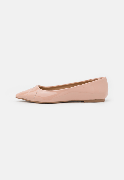 Ballet flats