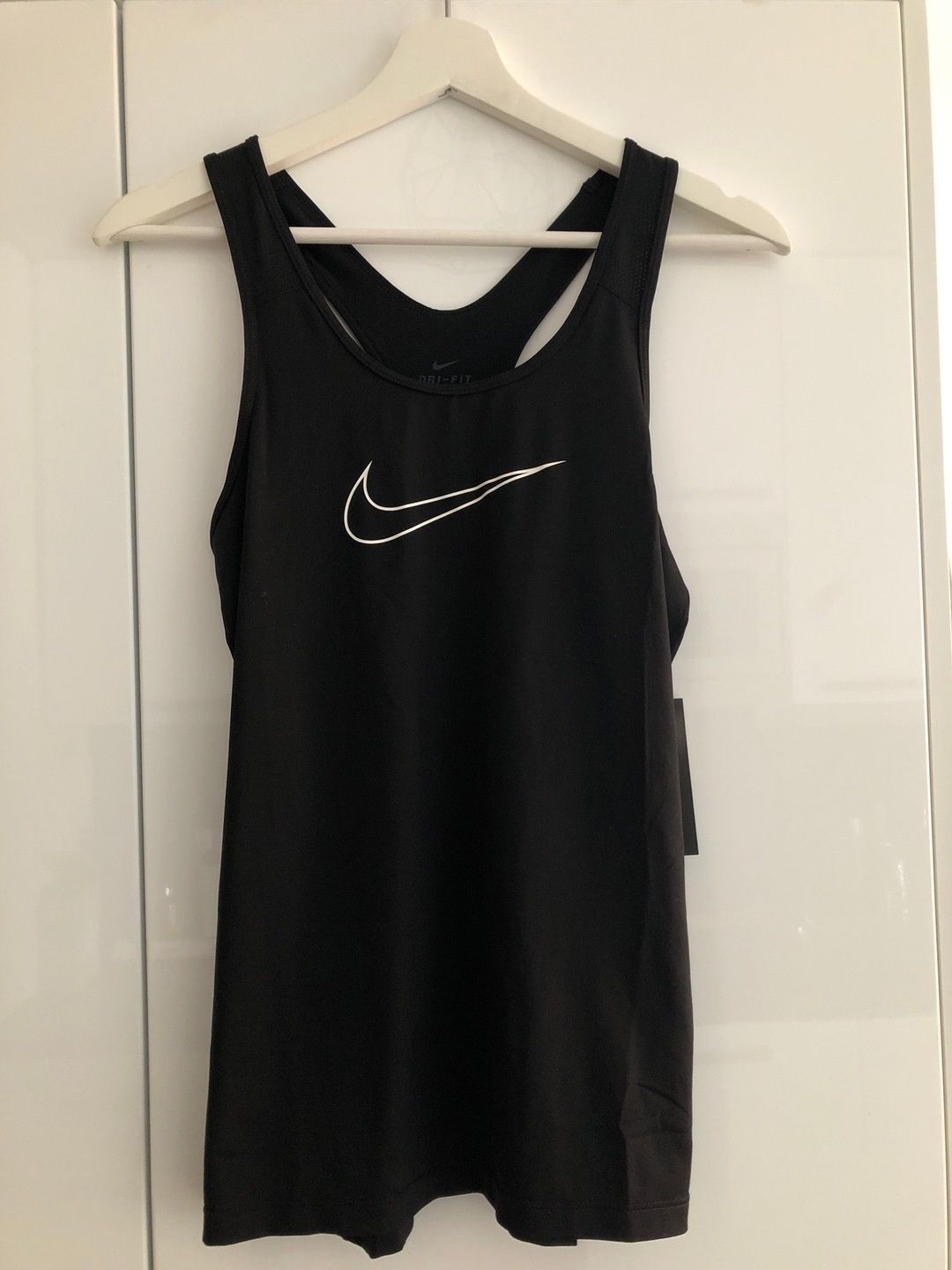 Nike sports top