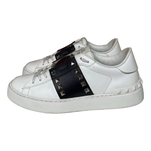Valentino rockstuds