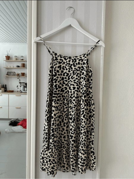 Amisu Leo Printed Dress / Size 34