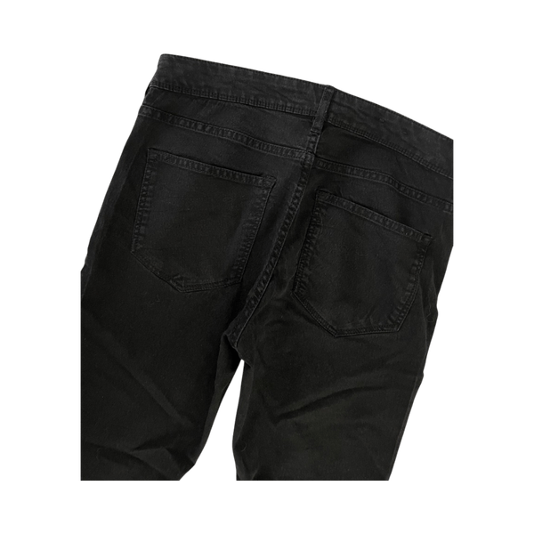 Musta skinny farkut