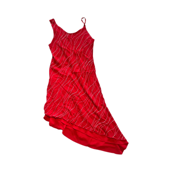 Punainen vintagemekko