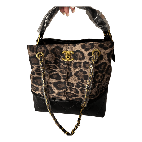 Leopard print bucket bag