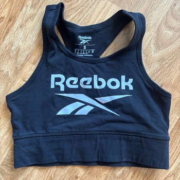 Black sports bra top