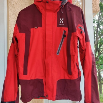 Haglöfs Gore-Tex kuoritakki kokoa: M, Hyväkuntoinen
