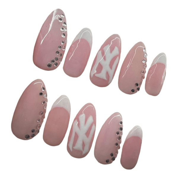 Håndlavede press on nails