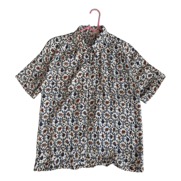 Patterned short sleeve shirt