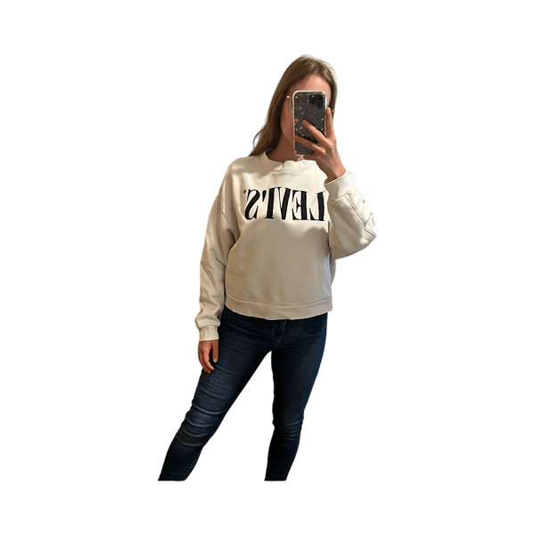 White Levi's sweatshirt