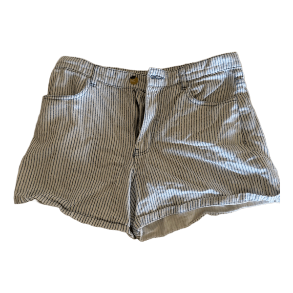 Lyseblå/hvid stribet shorts/jorts