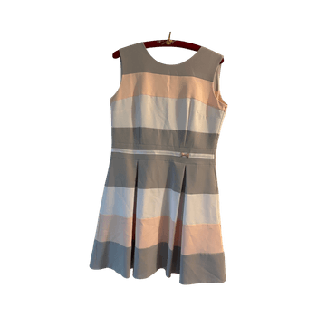 Raidallinen juhlamekko!