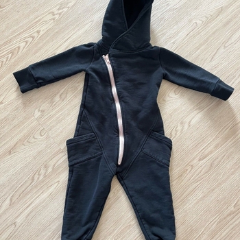 Gugguu kids' clothing