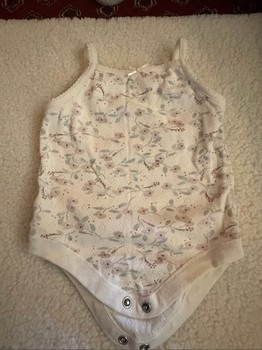 Floral print baby bodysuit