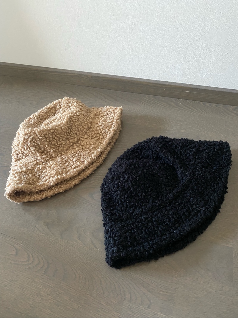 Teddy bucket hat