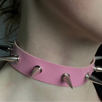 Pinkki choker