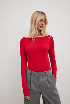 Boat neck long sleeve top