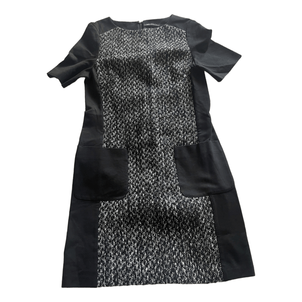 M&S mustavalkoinen mekko