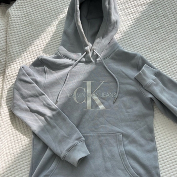 Calvin klein huppari