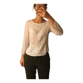 Hvid gennemsigtig bluse