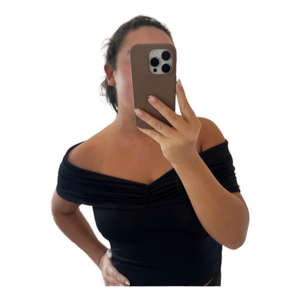 Sort off-shoulder top