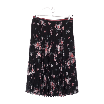 More & more skirt