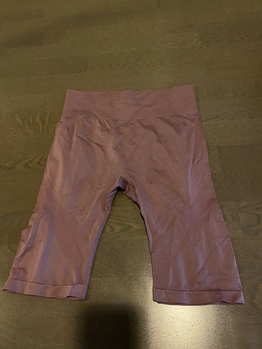 Biker shortsit