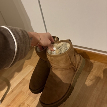 Ugg shoes