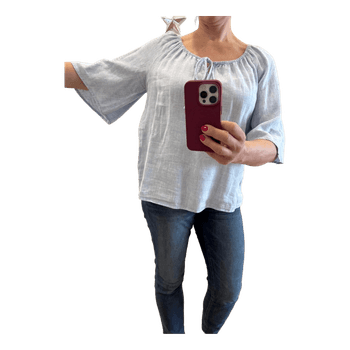 ByPia’s Vaaleansininen pellavapaita