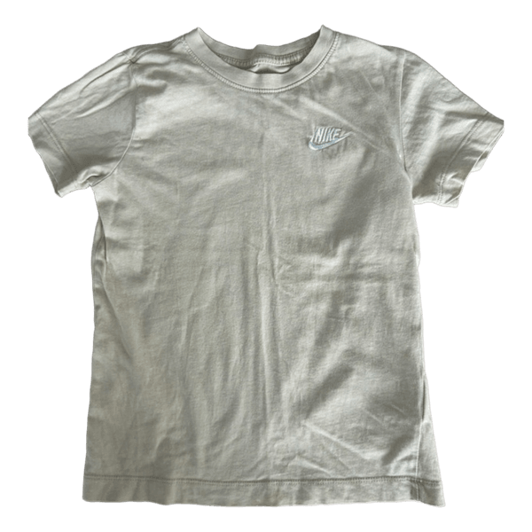 Beige Nike t-paita
