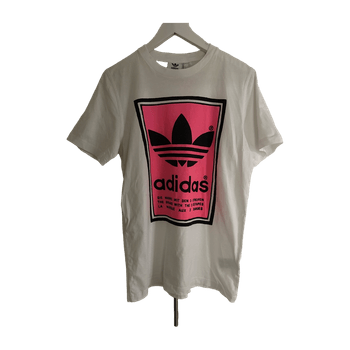 Valkoinen adidas t-paita