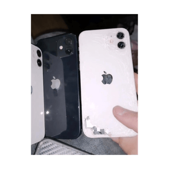 Apple iPhone puhelimia