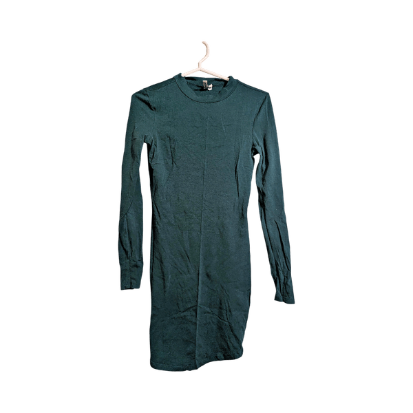 Long sleeve green dress