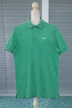 Grünes Nike Poloshirt