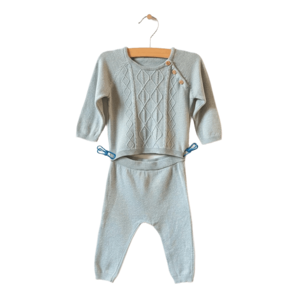 Light mint knitted set