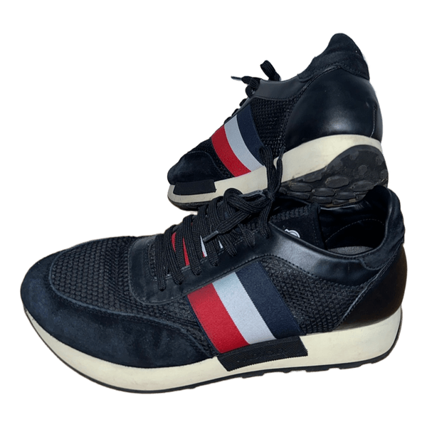 Sorte Moncler sneakers
