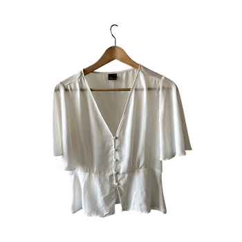 Valkoinen lyhythihainen sifonki paita