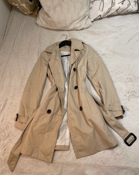 Stradivarius women's trench coat (XS-S)