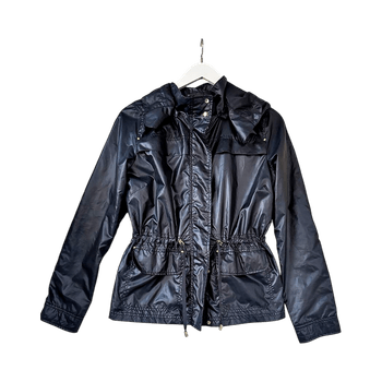 Tummansininen ulkoilutakki