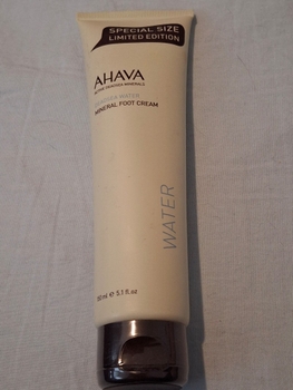 Mineral foot cream