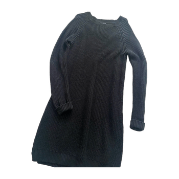 Noisy may dress