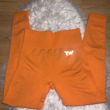 Rapid wear sportswear